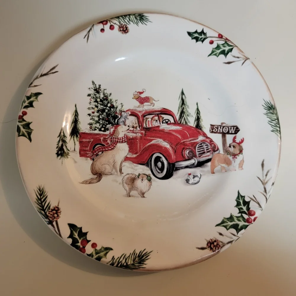 PIER ONE WINTER WONDERS CHRISTMAS PLATE 8 5/8